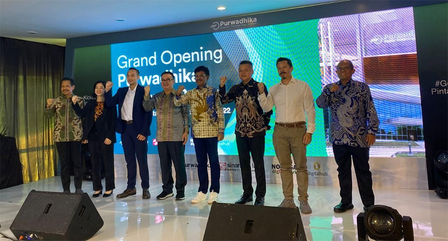 https://aseantechsec.com/wp-content/uploads/2022/10/Digital-Technology-School1.jpg